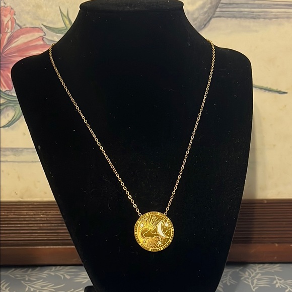 18k gold plated stainless steel sun, clouds & moon pendant necklace - Picture 3 of 4